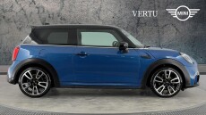 MINI Hatchback 1.5 Cooper Sport Premium 3dr Auto Petrol Hatchback